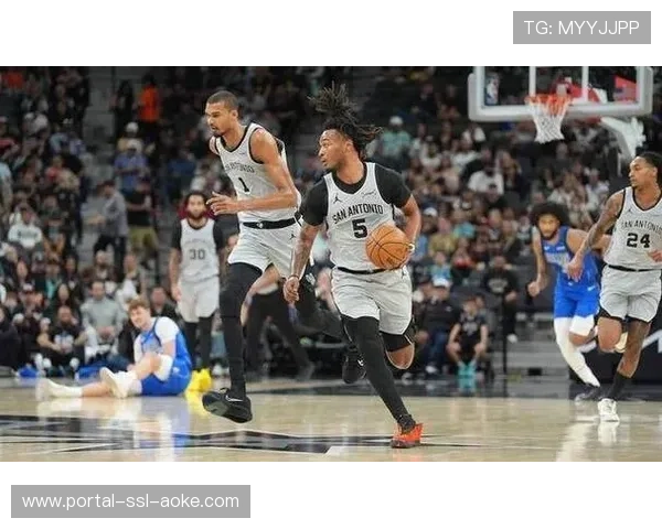 活塞vs猛龙:坎宁安与哈里斯缺阵影响活塞挡拆体系运转 活塞vs猛龙:坎宁安与哈里斯缺阵影响活塞挡拆体系运转